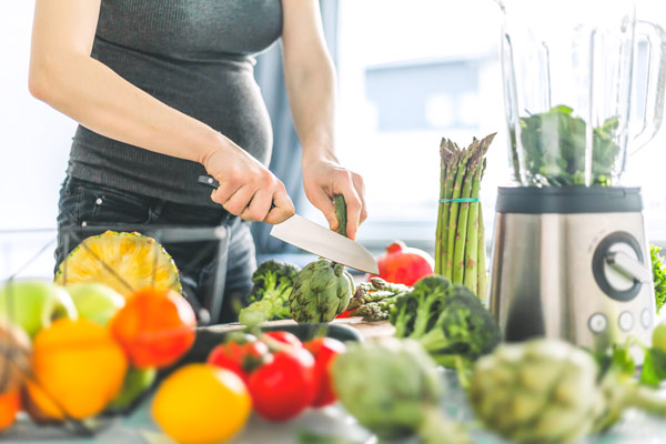 NUTRICIÓN EN EL EMBARAZO: COMER BIEN ES EL MEJOR “TE QUIERO”