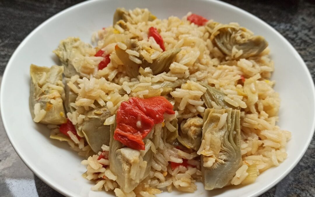 ARROZ CON ALCACHOFAS Y PIMIENTO ROJO ASADO