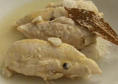 POLLO EN ESCABECHE