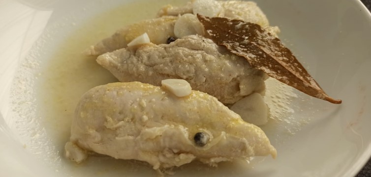 POLLO EN ESCABECHE