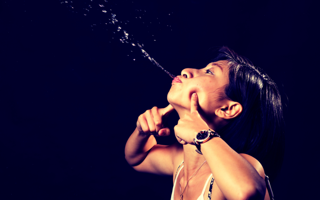 ¿Sabías que la saliva cambia su composición a lo largo del día?