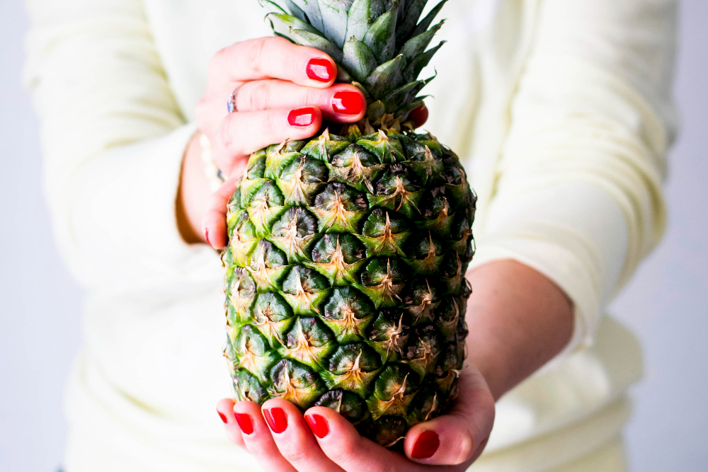 Asesora nutricional Alcázar de San Juan Lo que sientes en la boca al comer piña, ¿es alergia? Probablemente no.